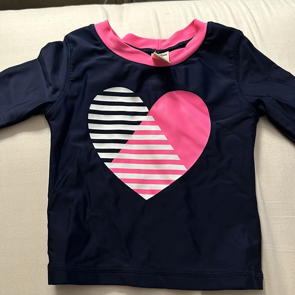 Set of 2 rash guards - Picture 2 of 4